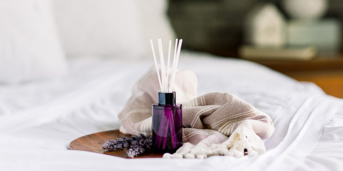 How to make your room smell good using scent enhancers